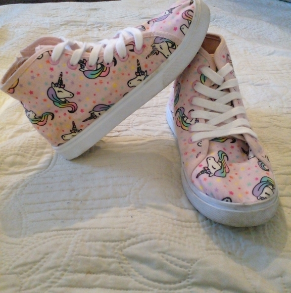 Unicorn high top shoes with side zipper - Picture 2 of 6